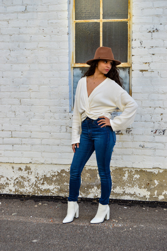 Don't Get It Twisted Top (Ivory)