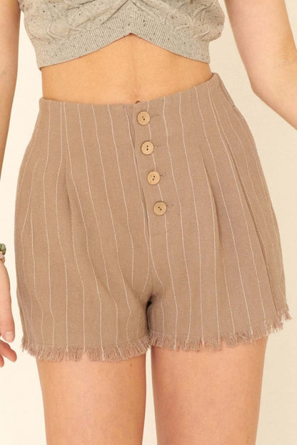 Shoreline Shorts (Sand)