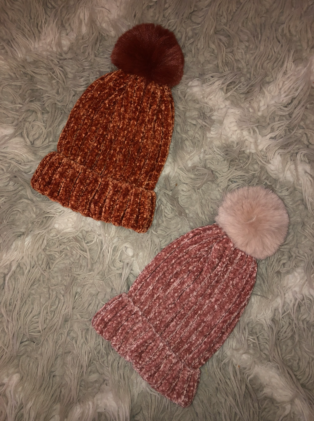 Chenille Pom Pom Beanie (2 Colors)